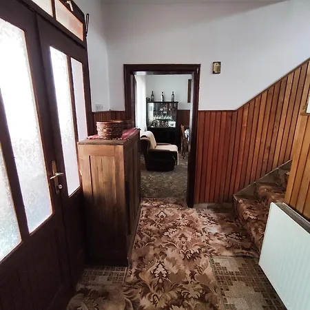 Vikendica Porodicna Oaza - Family House Kosjeric