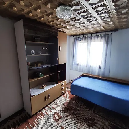 Vikendica Porodicna Oaza - Family House Kosjeric