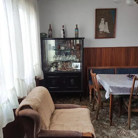 Porodicna Oaza - Family House